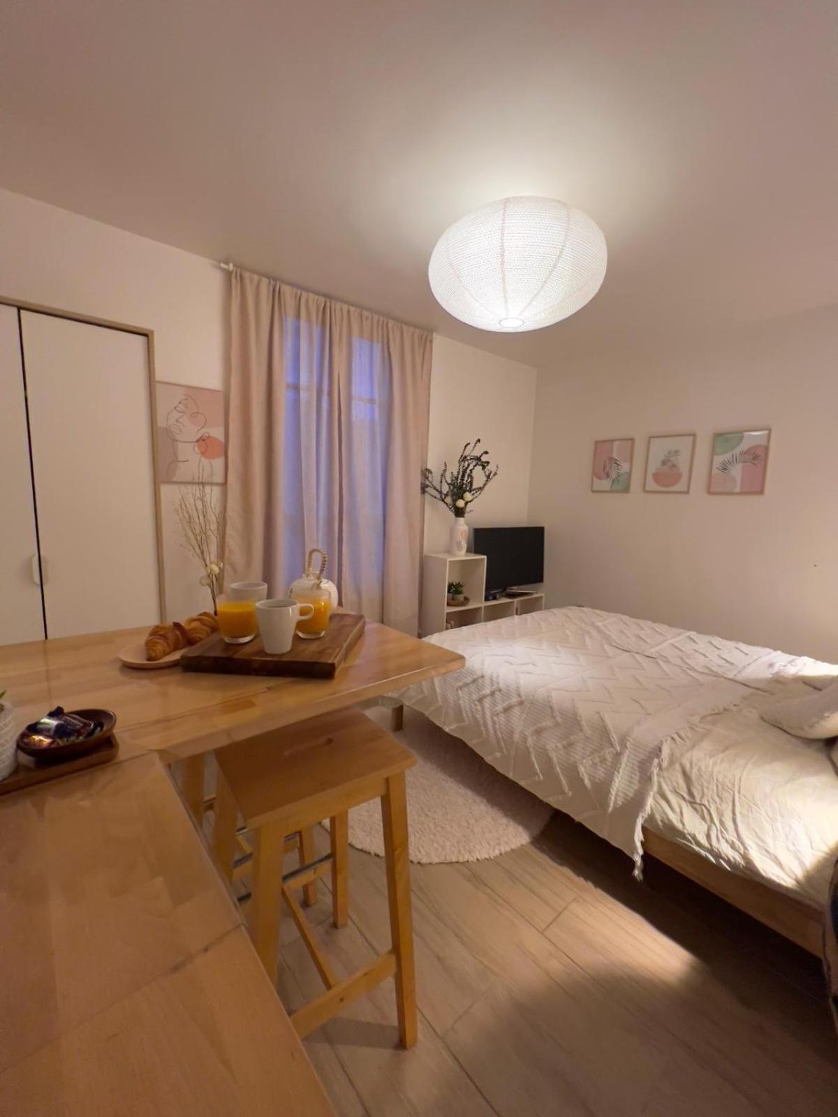 Escale Cosy A Pontoise Jacuzzi Et Terrasse Leilighet Eksteriør bilde